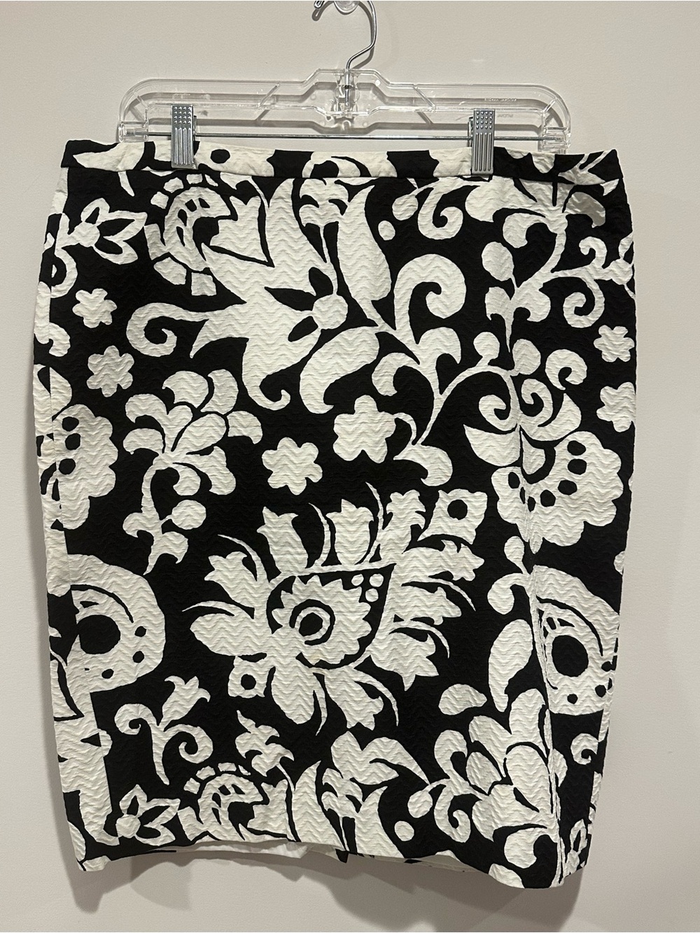 Talbots Black and White Floral-Print Pencil Skirt